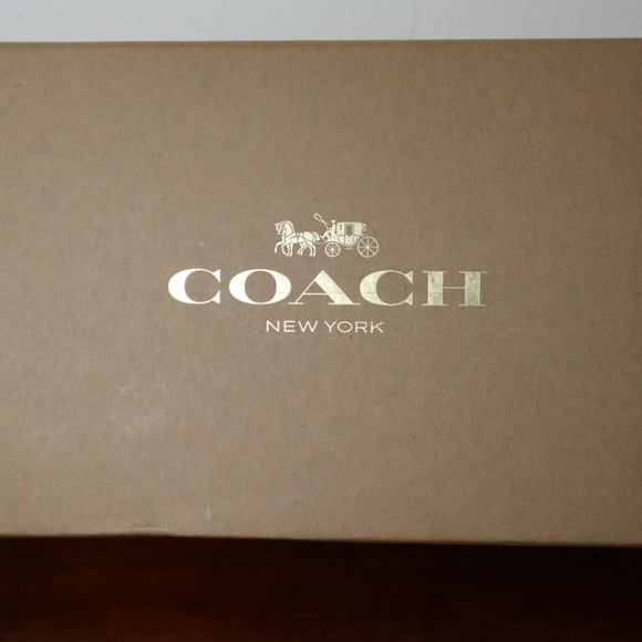 Coach Corner Zip Wristlet Snowman Snowman Charm 'C' Charm Midnight Blue NIB - Picture 5 of 6